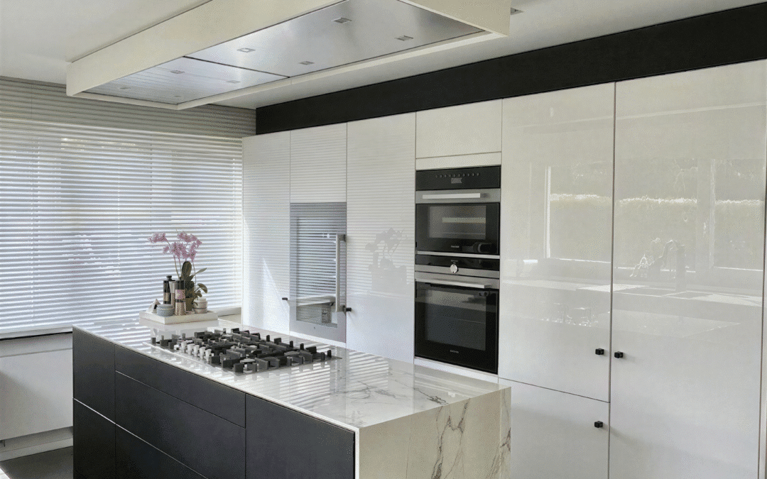 Rénovation complète d’un séjour et d’une cuisine contemporaine